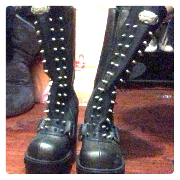 demonia spiked boots